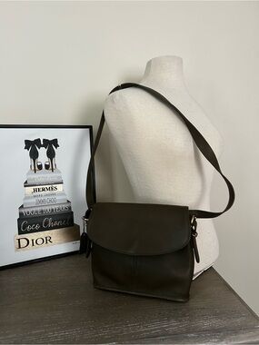 Coach Vintage Green Crossbody Shoulder Bag | Classic Equestrian Flap Style